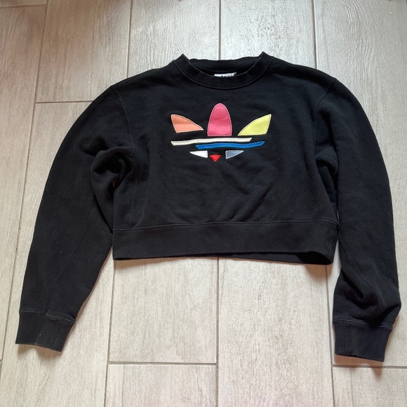 Cropped Adidas Sweatshirt - Picture 2 of 2